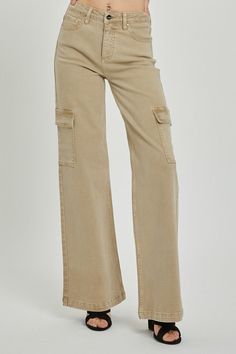 Khaki Cargo Denim Pants Rise 13" | Inseam 33" in size 1XL - Model Info: Height 5'8" | Waist 24" | Hips 33 1/2" Cargo Denim Pants, Fashion Cupcakes, Trendy Clothes For Women, Mother Daughter, Denim Pants, Clothes For Women, Pants, Trousers