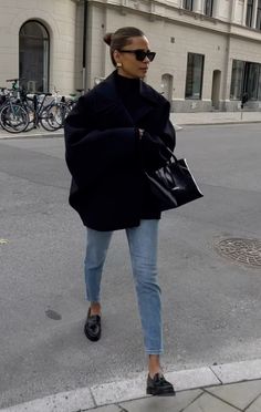 Everyday Loafers Outfit, 8 Degree Weather Outfit, Summer Drinks Outfit Evening, Rainy Day Outfit Spring 2024, Chic Loafers Outfit, Quiet Luxury Winter Outfit, Mocassin Outfit Winter, Black Loafers Outfit Work, Loafers And Jeans Outfit