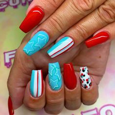 31 Elegant 4th of July Nail Designs - Ak Pal Kitchen Beach 4th Of July Nails, July 4th Nails Designs 2024, Pink 4th Of July Nails, 4tg Of July Nails Acrylics, July Nails 2024, Easy 4th Of July Nails, 4th July Nails, Celebration Nails, Patriotic Nail Designs