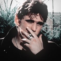 Winston Red, Young Matt Dillon, Outsiders Movie, The Outsiders Cast, 80s Actors, The Outsiders Greasers, Dallas Winston, The Outsiders 1983, Matt Dillon