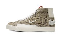 SB Blazer Mid QS CN4540 001 Light Bone Eric Koston, Nike Sb Shoes, Nike Sb Blazer, Nike Blazers Mid, Blazer Mid, Nike Blazer, New Nike, Nike Sb, Wedge Sneaker