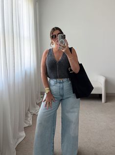 PRE FALL OUTFIT IDEAS: http://www.juliamarieb.com/2024/08/20/pre-fall-outfit-ideas/ Wife Outfits, Pre Fall Outfits, Atlanta Style, Outfits Primavera, Midsize Outfits, Atlanta Fashion, Comfy Dress, Fall Outfit Ideas, Spring Fits