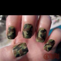 this is wat my nails are going to look like on my weeding day ,,, ... Cute Nail Art Designs, Her Nails, Dark Nails, Manicure Y Pedicure, Cool Nail Designs, Nail Paint