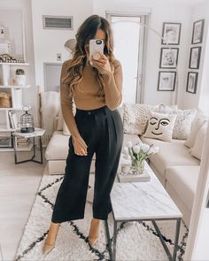 How to Always Look Stylish at Work - 10 Ways - LLEGANCE Chique Outfit, Business Professional Outfits, Office Outfits Women, Fall Outfits For Work, Business Professional, Casual Work Outfits, Looks Chic