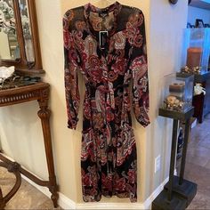 Brand New With Tag. Beautiful Black Label Trendsetter Paisley Midi Dress Size Xsmall. Button Front And Tie At Waist. Sleeves Are Sheer But Has Lining Inside Chest And Hem. You Can Button Up Or Button Down At Neckline. Comes From Smoke And Pet Free Home. Chest 19” Length 46” Bundle And Save!! Buy 2 Or More Items, Get Automatic 15% Off. Fall Paisley Print V-neck Maxi Dress, Paisley Print V-neck Party Dress, Fitted Paisley Print Maxi Dress With V-neck, Long Sleeve Dresses With Paisley Print For Party, Long Sleeve Party Dress With Paisley Print, Black V-neck Dress With Paisley Print, Casual Paisley Print Party Dresses, Fitted Long Sleeve Midi Dress With Paisley Print, Black Long Sleeve Dress With Paisley Print