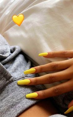 Nail Art Yellow, Yellow Nail Art Designs, Acrylic Or Gel Nails, Gel Nails French, Almond Nail Art, Yellow Nail Art, Yellow Nails Design, Coffin Nails Matte