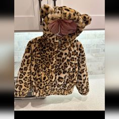 Nwot Leopard Print From Nordstrom $60 Sold Out Online Super Warm!!! Cute Fall Hooded Outerwear, Cute Hooded Fall Outerwear, Cute Hooded Outerwear For Fall, Cute Outerwear With Fleece Lining For Cold Weather, Cute Fitted Fall Outerwear, Cute Winter Outerwear With Fleece Lining, Cute Outerwear With Fleece Lining For Winter, Cute Fitted Winter Outerwear, Cute Fitted Outerwear For Winter