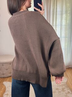 High Quality oversized Knit Sweater ft. Thick Edge Stitching and Drop Shoulder! Maclaine is 5'7 wearing a size SMALL. This is naturally oversized! Available in Black, Chocolate & Cream! 60% cotton 40% acrylic Oversized Knit Sweater, Black Chocolate, Edge Stitching, Edge Stitch, Oversized Knitted Sweaters, Oversize Knit, Chocolate Cream, Super Sport, Sugar And Spice