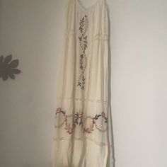 Beautiful, Embroidered Maxi Dress. So Lovely On Its Own Or With A Cropped Jacket, Etc Nanette Lepore Size 4 Palomino Bella Donna Embroidered Lace Trim Midi Dress. Light Cream (Just Off White) With Matching Slip/Lining From Bust To Below Knee. Flower And Vine/Leaf Stitching - Please See Photos. Sleeveless, With Hidden Zipper On The Side. Lace Detailing On Shoulder Straps And Throughout, Including Detailing At High Waist A-Line, Flowing Maxi Skirt That's Lightweight, Tasteful And On Trend ( #Slipd White Gold Dress, Fall Floral Dress, Nanette Lepore Dress, Floral High Low Dress, Strappy Maxi Dress, Embroidered Lace Dress, White Maxi Dress, Embroidered Maxi Dress, Silk Maxi Dress