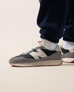 New Balance 237 New Balance 5740 Outfit Mens, New Balance 237 Outfit Men, New Balance 237 Outfit, 237 New Balance, Casual Sneakers For Men, New Balance 237, Zapatillas New Balance, Black Men Fashion Urban, Retro Running Shoes