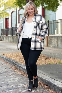 Don't miss out on this gorgeous shacket! It's no shock how cute and comfy it truly is! The plaid pattern, functional pockets, and super cozy lining makes this the perfect piece to add to your wardrobe this season! Pair this shacket with all your favorite outfits for an effortlessly trendy look! 100% Polyester Model Fits, Plaid Pattern, Favorite Outfit, Size 12, Plaid, Wardrobe, Pattern, Black