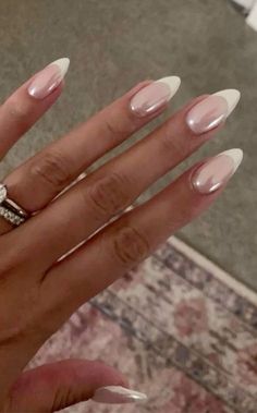 Pearl Nails With Black Tips, French Crome Nails Design Almond, Holographic Nails French Tip, Holographic French Tip, French Tip Chrome Nails, Graduation Nails Acrylic, Paznokcie Hello Kitty, White Chrome Nails, Kutek Disney