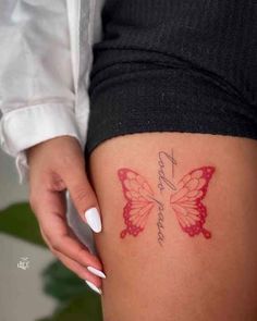 35 Beautiful Butterfly Designs and Meanings - Symbolism of the Butterfly Tattoo - On Your Journey Xmen Tattoo, Xenomorph Tattoo, 42 Tattoo, Cute Hand Tattoos, Pretty Hand Tattoos, Butterfly Tattoos For Women, More Tattoo, Tattoos For Black Skin