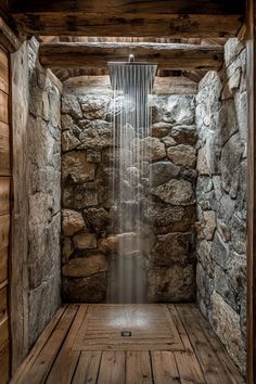 Cozy rustic bathroom with clawfoot tub, beadboard walls painted sage green, and wooden wash stand Rustic Tile Bathroom, Rustic Shower Ideas, Rustic Elegant Home, Rustic Bathroom Design, Reclaimed Wood Walls, Woodland Retreat