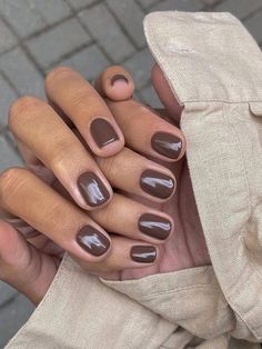 Manicure Ideas Spring 2024, Short Nails 2024 Spring, Trendy Nail Colors Spring 2024, Gel Nails Ideas Short Simple One Color, Dip Gel Nail Ideas, Nail Colors Spring 2024, Short Nail Ideas Spring 2024, Popular Nail Colors 2024, 2024 Nail Colors