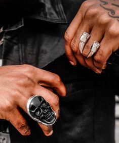 Carved Rock Skull Ring : Your Choice of Stone This ring is huge and it is awesome... Hand carved stone set in 925 silver OR an oxidized ( blacked ) band, this is THEE skull ring of ALL skull rings. If you are into the look of an all black ring like in some of the photos, ask us for oxidized silver. Please note the oxidization wears off from use over time. These are hand carved natural stones that will vary slightly in color and motif. The vein pattern will vary on each Spiderweb Howlite Skull an Dark Glamour, Chunky Silver Jewellery, Skull Rings, Silver Skull Ring, Hand Carved Stone, Crystal Pyramid, Druzy Crystal, Blue Tigers Eye, Black Ring