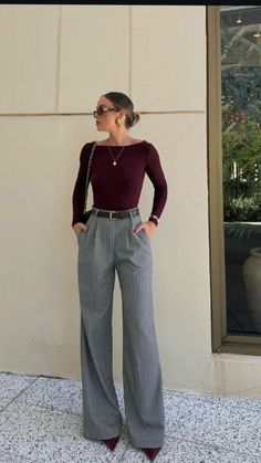 Outfits With Trousers Classy, Light Summer Fall Outfits, Mid 20s Fashion Outfits, Realtor Fits, Corporate Fits, Adrette Outfits, Wide Legged Pants, Fest Outfits, Stylish Work Attire