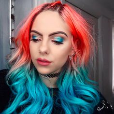 Scene Fringe, Dark Palette, Hair Color Idea, 2024 Hair Color, Neon Hair, Minimalist Beauty, Multicolored Hair, Hair Color Purple, Bright Hair