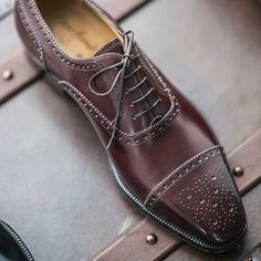 Classic Handmade Men Genuine Leather Burgundy Oxford Dress Shoes on Storenvy Quality Leather Boots, Custom Design Shoes, Oxford Dress Shoes, Oxford Dress, Handmade Shoes, Loafer Shoes, Leather Shoes, Small Businesses, Me Too Shoes