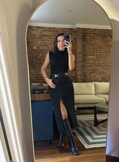 Winery Outfit Birthday, Elevated All Black Outfit, Fall Fashion 2020, What To Wear Bar Hopping Outfit, Fall 2024 Fashion Trends Night Out, Trend Driven Outfits, Black Classy Dress Outfit, Upscale Casual Outfit Women Summer, Cute Tops For Large Bust