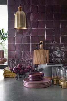 the kitchen counter is clean and ready for us to use