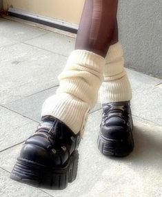 ༺♥༻ on Instagram: “leg warmers r very cute - - - - - - #indie #indiekidaesthetic #indieaesthetic #grunge #grungeaesthetic #gothaesthetic #y2kaesthetic…” Harajuku Shoes Boots, Mode Harajuku, Dr Shoes, New Rock, Aesthetic Shoes, Swag Shoes, Swaggy Outfits, Pretty Shoes, Dream Shoes