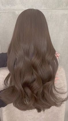 Hazel Beige Hair, Olive Beige Hair, Beige Hair Color, Pelo Cafe, Haircuts For Long Hair With Layers, Black Hair Dye, Brown Hair Inspo