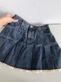 Skirts Y2k, Retro Kawaii, Pleated Denim Skirt, Jean Skirts, Vintage Denim Skirt, Girls In Mini Skirts, Korean Streetwear, Rock Outfit, Y2k Shorts