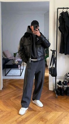 Black Man Outfits Street Style Winter, New Years Outfit Men, Men’s Street Style, Going Out Outfits Men, Outfit Layering, Outfits Men Streetwear, Nyc Fits