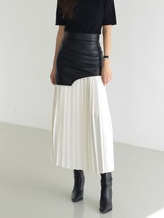 DETAILS
Composition: 95% Polyester, 5% Elastane
Design: Plain, Asymmetrical
Style: Casual, Elegant
Thickness: Regular
Sheer: No
Material: Faux Leather, Chiffon
Occasion: Leisure, Work Leather A Line Skirt, Pu Skirt, Pleats Pattern, Black And White Outfit, Skirt Tulle, Rock Outfit, Stylish Skirts, Patchwork Skirt, Chiffon Fashion