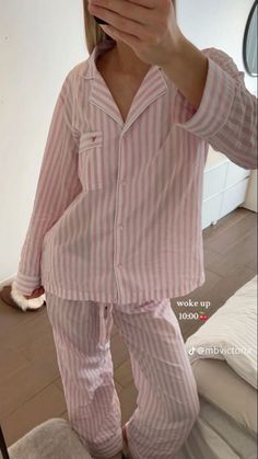 Pajamas Aesthetic, Pijamas Women, Minako Aino, Fest Outfits, Cute Pjs, Pajama Fashion, Cute Pajama Sets, Victoria Secret Pajamas, Pink Pajamas