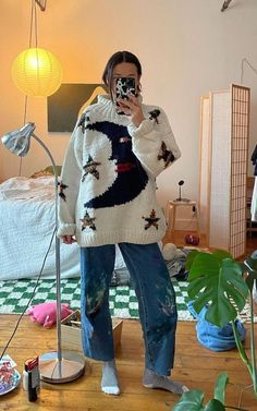 Eccentric Winter Outfits, Winter Exercise Outfits, Funky Winter Outfits, Grandma Sweater Outfit, Quirky Fashion Aesthetic, Funky Fall Fashion, Outfit Euphoria, Librarian Outfit, Teacher Fits