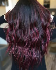 Pelo Color Borgoña, Red Violet Hair Color, Red Violet Hair, Maroon Hair, Magenta Hair, Plum Hair, Violet Hair