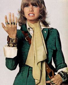 Beshka by Gianni Penati for Vogue, 1970. Vogue 1970, Shag Hairstyle, Office Green, Fashion 1970s