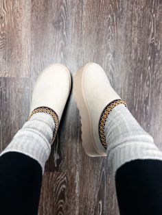 These adorable and super trendy slippers are everything! Featuring ultra soft, faux fur lining with a convenient slip-on style and platform sole to elevate any outfit, these platform clogs will be a versatile addition to your closet! SIZE GUIDE: Fits true-to-size. If between sizes, go up to next full size. Please note, these may feel snug at first but will stretch and form to your foot after the first few wears! DETAILS: Material: Slip on style indoor/outdoor slippers ** Shoes/footwear are final Platform Clogs Outfit, Trendy Slippers, Clogs Outfit, Indoor Outdoor Slippers, Rodeo Shirts, Outdoor Slippers, Platform Clogs, Slippers Shoes, Boho Bags