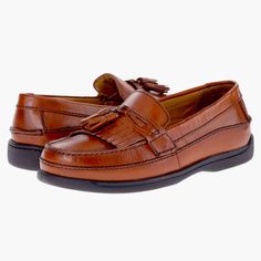 Nwt Mens Dockers Sinclair Shoes Casual Moc Toe Dress Shoes With Cushioned Footbed, Casual Slip-on Wingtip Dress Shoes, Classic Low-top Cushioned Loafers, Classic Low-top Loafers With Cushioned Footbed, Classic Slip-on Low-top Dress Shoes, Classic Brown Closed Toe Sneakers, Shoes Color, Slip Ons, Loafer Shoes