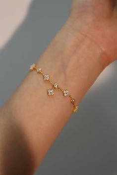 24K Gold Vermeil Multi Lucky Leaf Bracelet – Cutethingscommin Lucky Leaf, Leaf Bracelet, Unique Bracelets, Real Gold, Gold Vermeil, Bracelet Making, Gift For Her, 18k Gold, Gold Plate