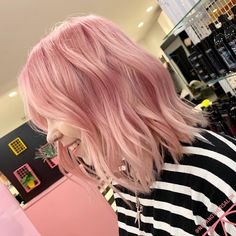 Rosado Aesthetic, Light Pink Hair, Pastel Pink Hair, Dyed Hair Inspiration, Hair Color Pastel, Hair Color Purple, Dye My Hair, Hair Inspiration Color, Hair Color Dark