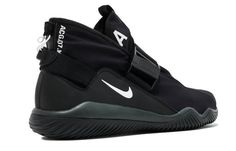 NikeLab ACG 07 KMTR Black Anthracite 902776-001 Fashion Performance, Dream Shoes, Stylish Sneakers, Black Sneaker, Shoe Collection, All Black Sneakers, All Black, Perfect Pair, Your Perfect