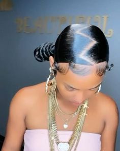 Slick Hairstyles Natural Hair, Hairstyles Slick, Natural Hair Bun, Hair Bun Styles, Two Ponytail Hairstyles, Sleek Braided Ponytail, Barbie Hairstyle, Hairstyles Natural Hair, Two Ponytails