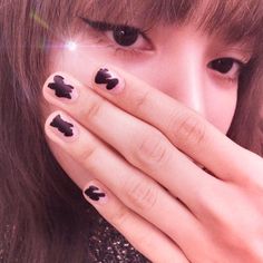 Nail Blackpink, Nail Art Black, Lisa Lisa, Hands Icon, Nails Inspo, Art Black, Black Paint