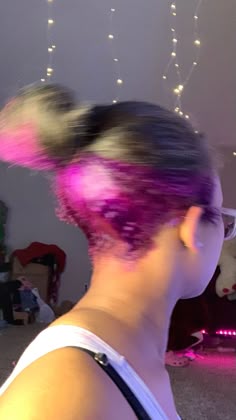 Black Hair With Purple Skunk Stripe, Turquoise Skunk Stripe Hair, Pink And Purple Skunk Stripe Hair, Purple Peekaboo Curly Hair, Purple Skunk Stripe Hair, Peekaboo Purple Hair, Purple Skunk Stripe, Peekaboo Hair Color Black Women, Peek A Boo Hair