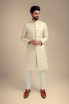 Designer White Sherwani for Groom Wedding Wear Sherwani For Groom Wedding, Kurta Poses, Sherwani Design, Traditional Poses, White Sherwani, Sherwani For Groom