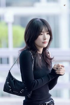 Seulgi Wolf Cut, Seulgi Haircut, Seulgi Hairstyle, Seulgi Hair, Korean Short Hair, Jin Woo, Hairstyles For Layered Hair, Happy Pride, Velvet Hair