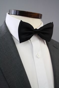 Knightsbridge Neckwear Self Tie Silk Bow Tie in Black. Perfect accessory for those black tie events. This self tie bow is made from 100% silk and has an adjustable strap for the perfect length. 100% silk One size fits all White Tux, Black Tie Events, Black Weave, Tie Pattern, Silk Bow Ties, Pre Tied Bow Tie, Silk Bow, Crisp White Shirt, Tie Bow