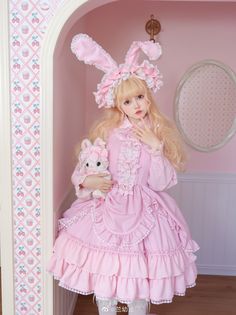 Op Dress, Lolita Outfits, Layered Cake, Gothic Dolls, Dress Autumn, Kawaii Fashion Outfits, Sweet Lolita, J Fashion, Sweet Dress