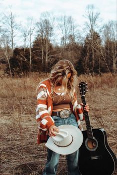 Country Girl Aesthetic, Cute Western Outfits, Foto Cowgirl, Western Girl Outfits, Western Photoshoot, Country Clothes, Cute Cowgirl Outfits, Casual Country Outfits