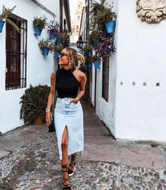 Women’s Office Outfits Summer, June Outfit Ideas, Dressing In Your 30's Outfits, Phoenix Outfits, Summer Date Night Outfits, Summer Bbq Outfit, Denim Skirt Outfits