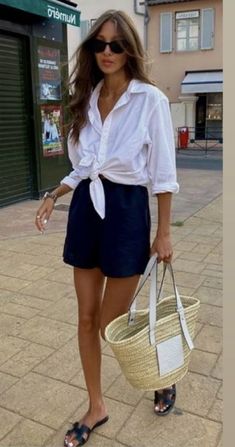 Toto Skirt Outfit, Cute Work Outfits 2023, Minimal Fashion Spring, Walking Europe Outfit, 2023 Shorts Outfits, Chic Picnic Outfit, Women’s Pool Party Outfit, Dressy Concert Outfit Classy, Black Tailored Shorts Outfit Summer