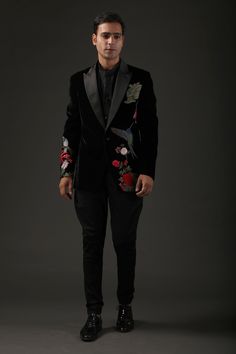 Black tuxedo with bird and floral resham embroidery. Component: 1 Pattern: Embroidered Type Of Work: Resham Neckline: Notched Lapel Sleeve Type: Full Fabric: Silk Velvet, Lining: Silk Color: Black Other Details:  Note: Pant and inner shirt worn by the model is not for sale Occasion: Cocktail,Reception - Aza Fashions Mens Black Suits, Embroidered Tuxedo, Prom Tuxedo, Black Suit Men, Resham Embroidery, Tuxedo Black, Rohit Bal, Groom Tuxedo, Cocktail Reception